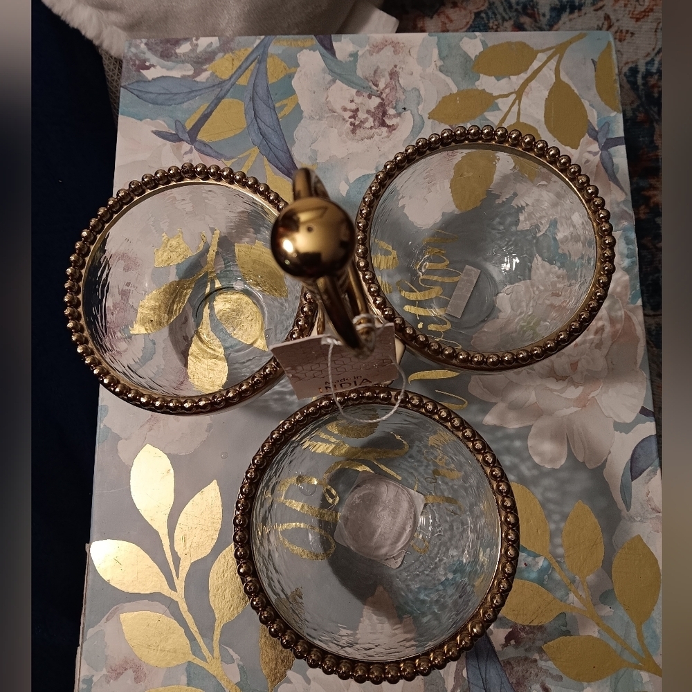 Elegant Gold and Glass Serving Stand - Picture 2 of 5